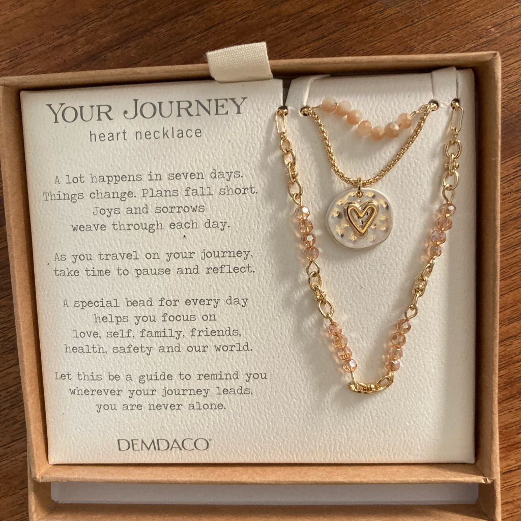 Beaded Love Necklace - Champagne 25$